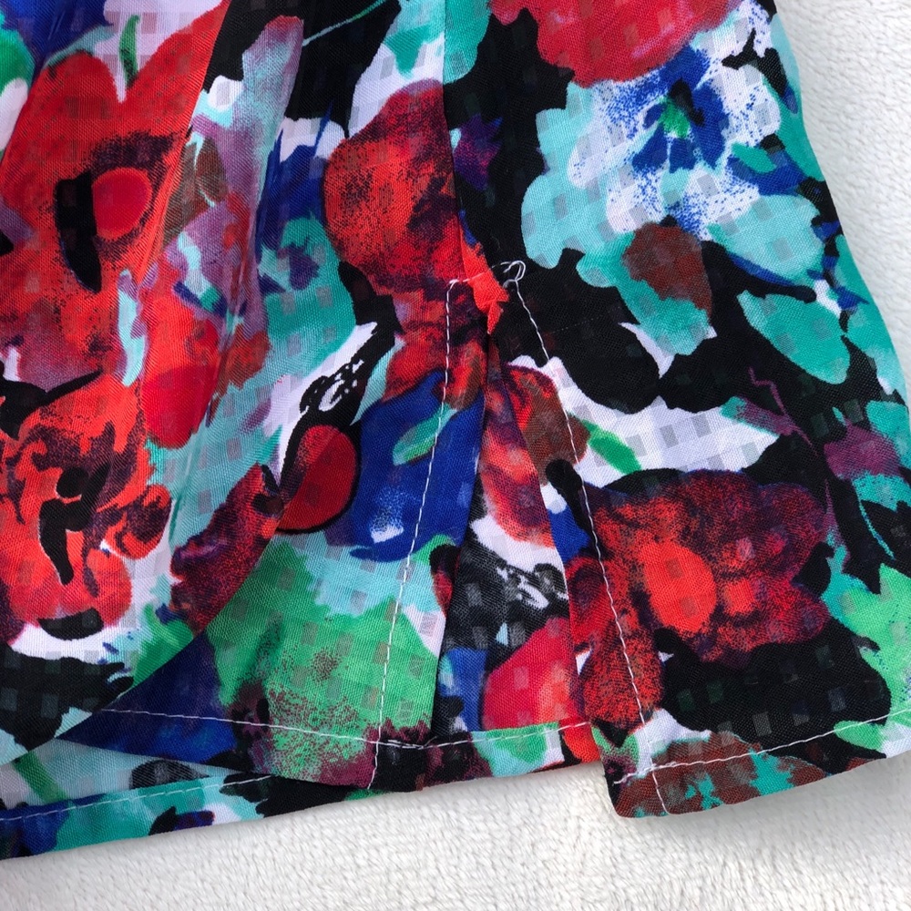 NOTATIONS Sleeveless Button Down Top - Picture 6 of 11